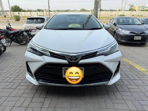 toyota-corolla-altis-2021-big-2