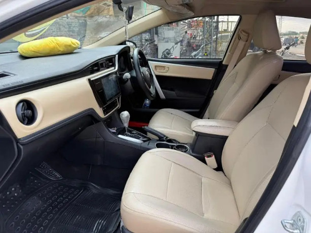 toyota-corolla-altis-2021-big-5