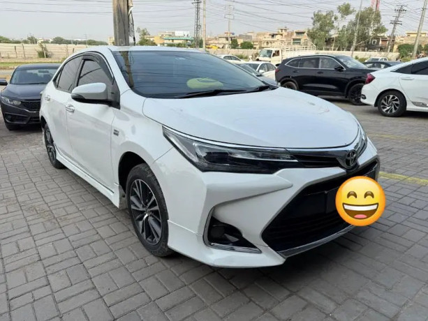 toyota-corolla-altis-2021-big-1