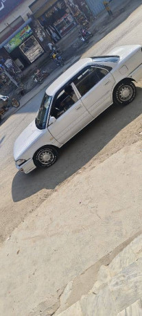 toyota-corolla-altis-16-x-cvt-i-big-2