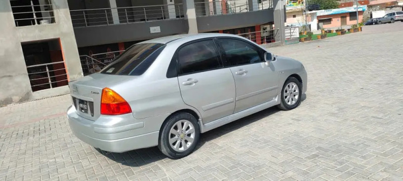 suzuki-liana-20052007-big-1