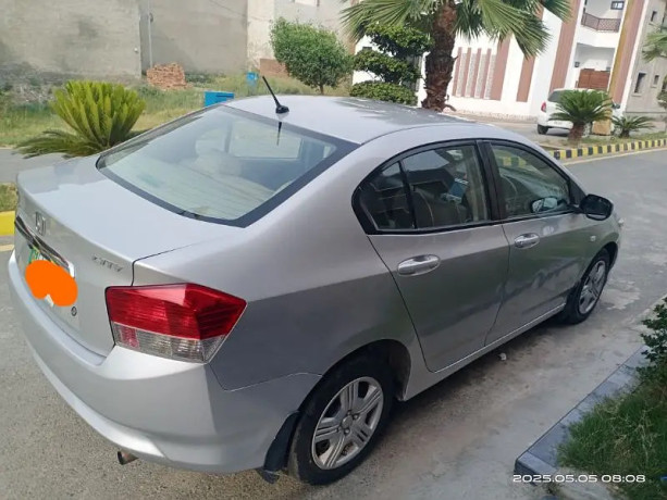 honda-city-ivtec-2013-big-1