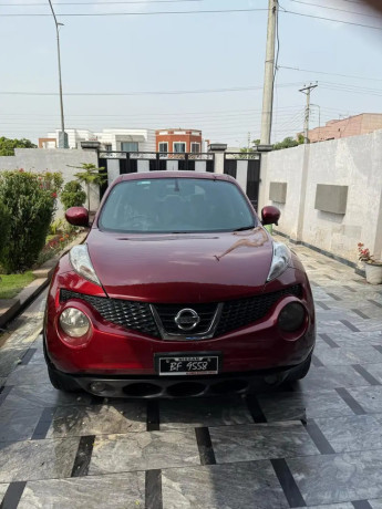 nissan-juke-2011-big-0
