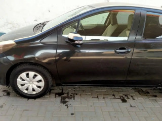 toyota-vitz-2013