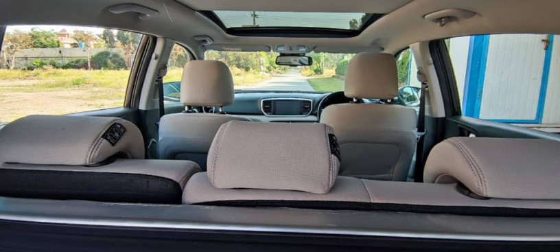 kia-sportage-fwd-big-5