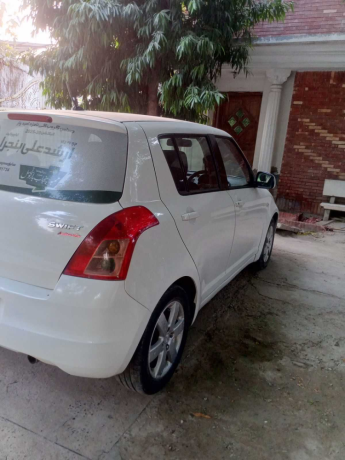 suzuki-swift-gl-cvt-big-2