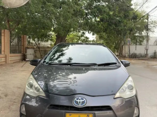 toyota-aqua-s