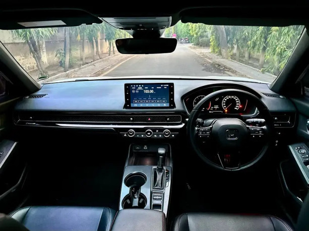 honda-civic-rs-2025-big-8
