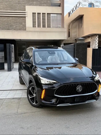 mg-hs-essence-2025-big-0