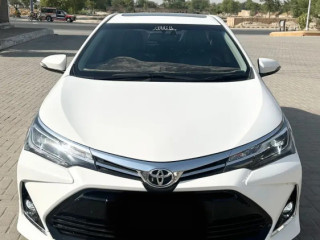 toyota-corolla-altis-grande-x-cvt-i-18-black-interior