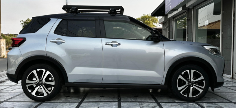 daihatsu-rocky-g-package-2021-big-12