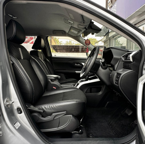 daihatsu-rocky-g-package-2021-big-6