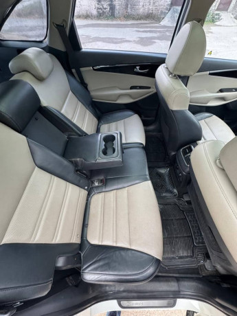 kia-syros-htx-big-4