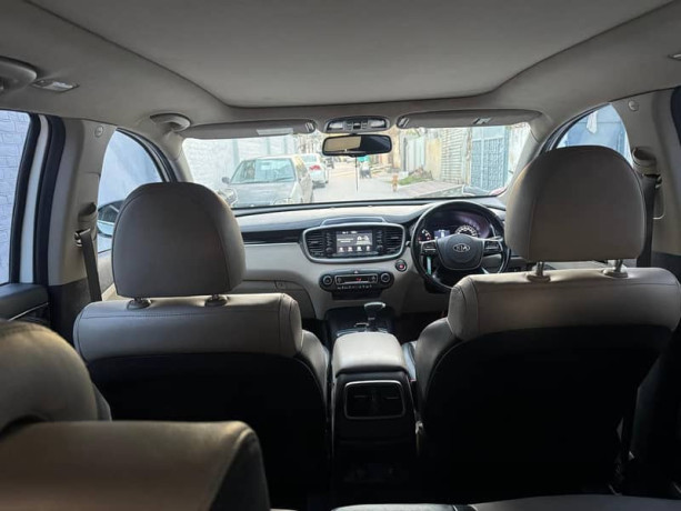 kia-syros-htx-big-9