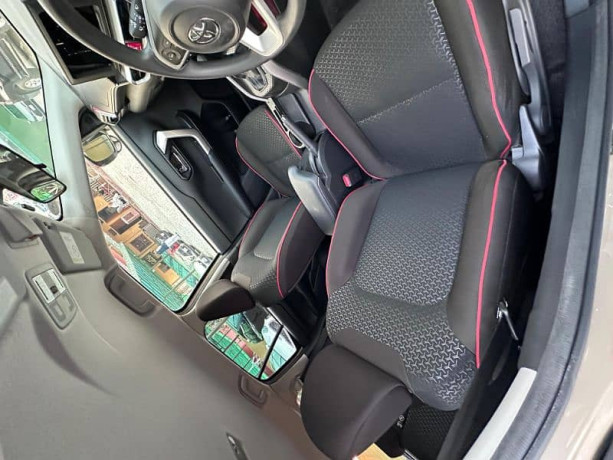 toyota-raize-hybrid-z-big-7