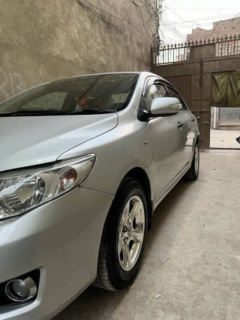 toyota-corolla-gli-big-1