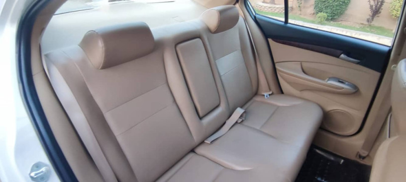 honda-city-15l-aspire-cvt-big-8
