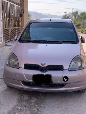 toyota-vitz-f-10-big-3