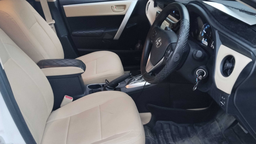 toyota-corolla-altis-16-x-cvt-i-big-6