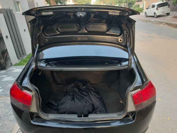 honda-city-12l-mt-big-7
