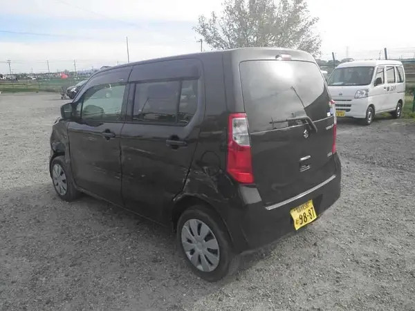 suzuki-wagon-r-20132017-big-2