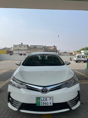 toyota-corolla-altis-x-manual-16-big-0