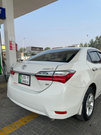 toyota-corolla-altis-x-manual-16-big-6