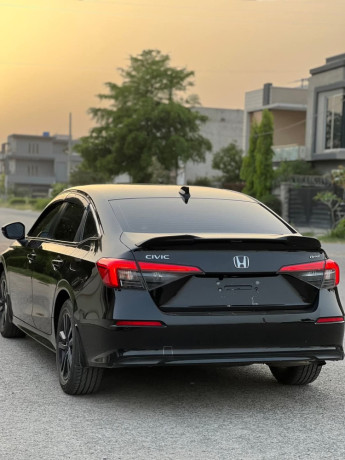 honda-civic-oriel-big-3