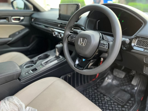 honda-civic-oriel-big-7