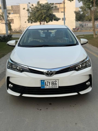 toyota-corolla-altis-x-manual-16-big-0