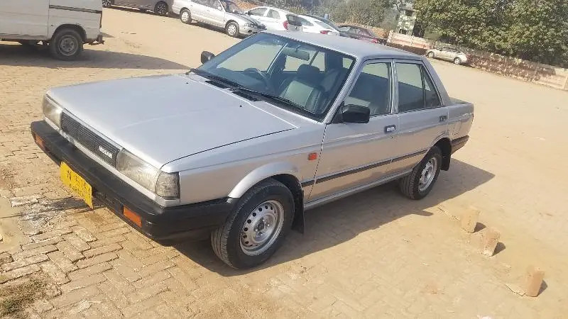nissan-sunny-1988-big-1