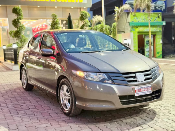 honda-city-12l-mt-big-0
