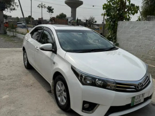 toyota-corolla-altis-grande-2016