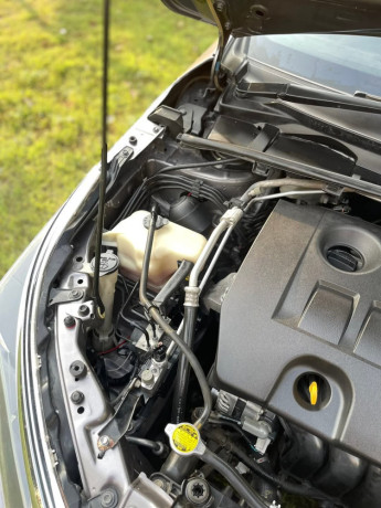 toyota-corolla-altis-16-x-cvt-i-big-9