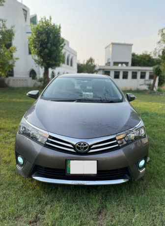 toyota-corolla-altis-16-x-cvt-i-big-0