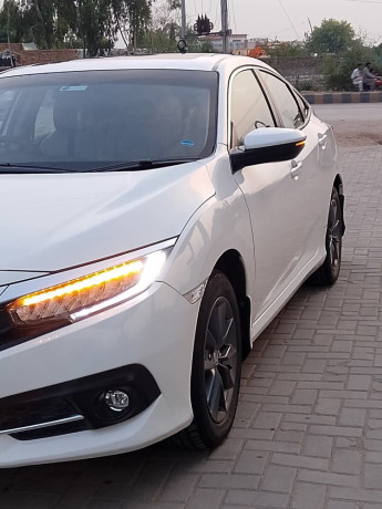 honda-civic-oriel-big-1