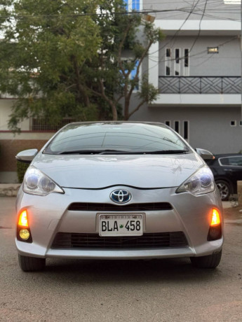 toyota-aqua-z-big-0