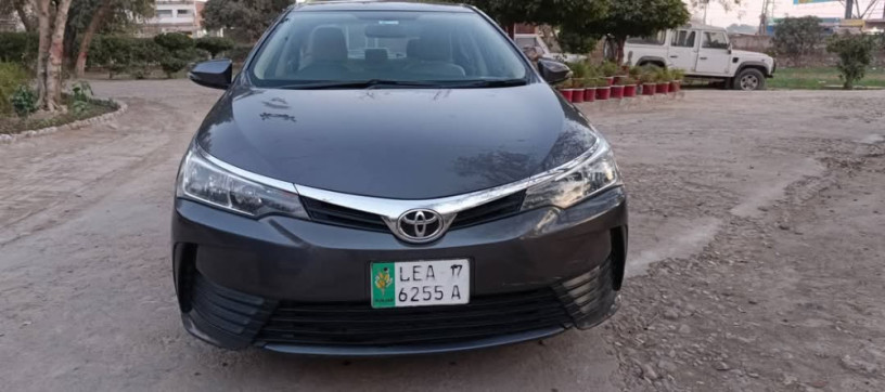 toyota-corolla-altis-x-manual-16-big-2