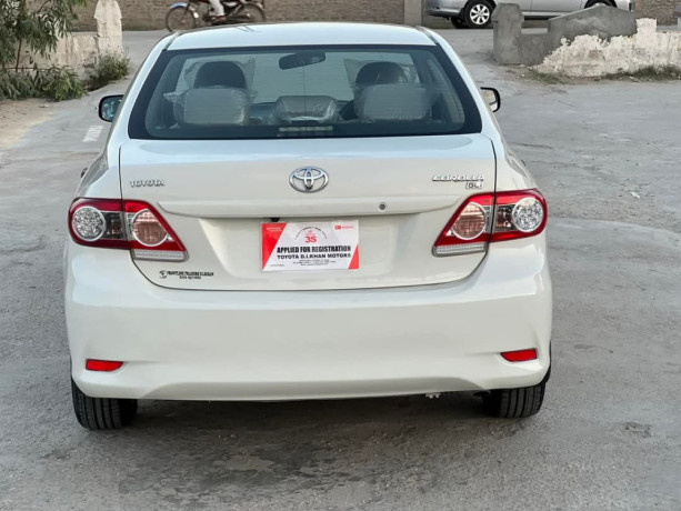 toyota-corolla-altis-x-manual-16-big-9