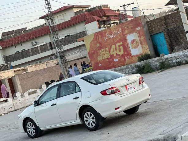 toyota-corolla-altis-x-manual-16-big-5