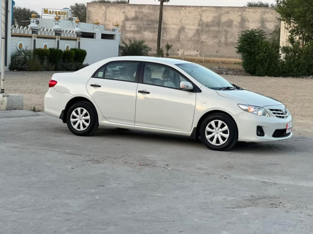 toyota-corolla-altis-x-manual-16-big-4