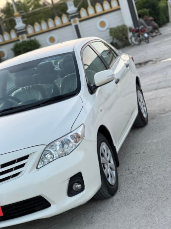 toyota-corolla-altis-x-manual-16-big-6