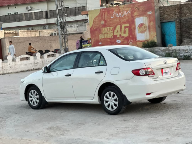 toyota-corolla-altis-x-manual-16-big-7