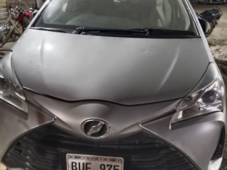 toyota-vitz-10f-safety-edition-iii