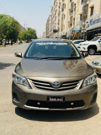 toyota-corolla-altis-x-manual-16-big-0