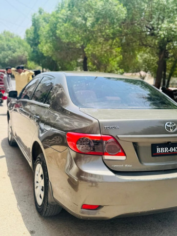 toyota-corolla-altis-x-manual-16-big-2