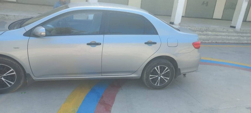 toyota-corolla-gli-13-big-2