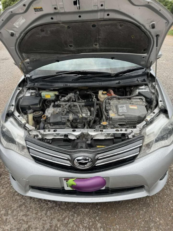 toyota-corolla-axio-g-big-2
