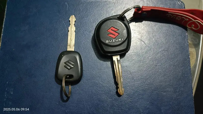 suzuki-liana-rxi-2007-big-6