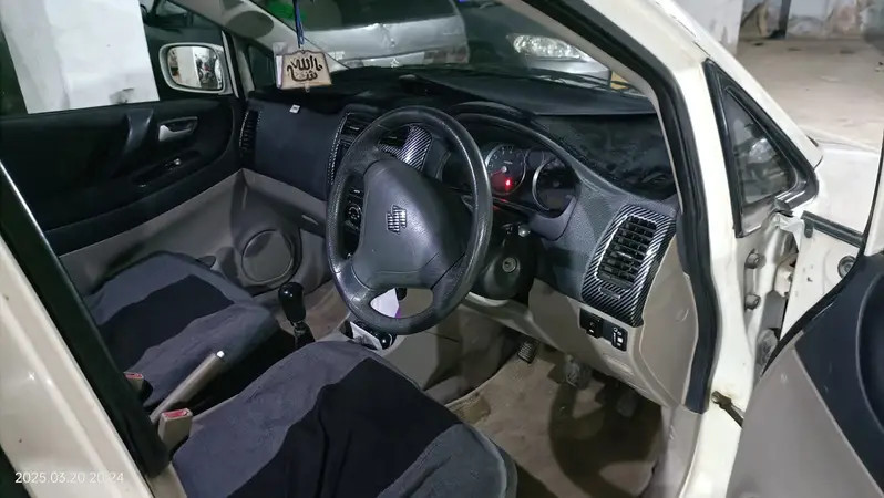 suzuki-liana-rxi-2007-big-5